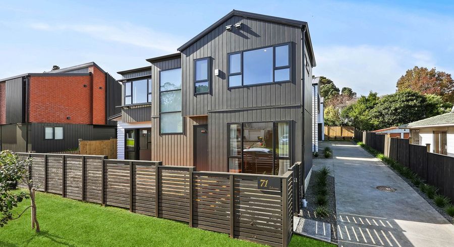 at 71 Salamanca Road, Sunnynook, Auckland