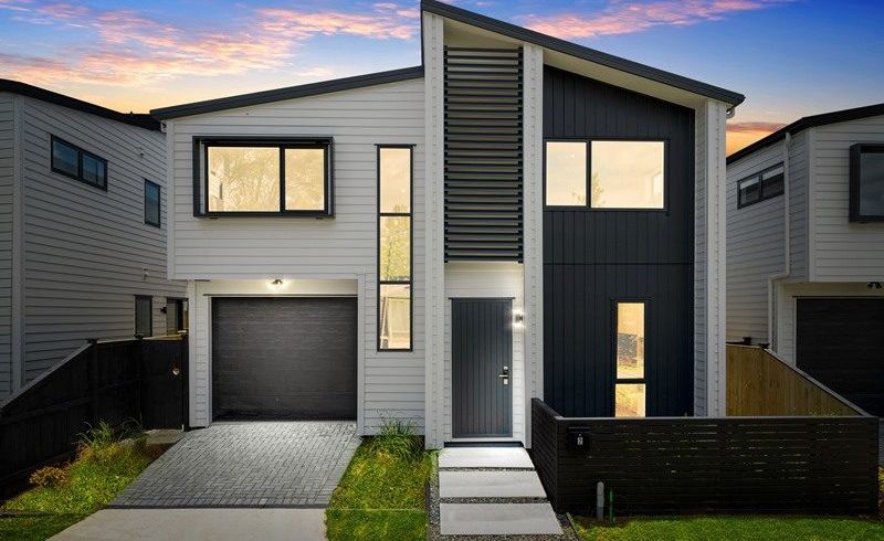  at 2 Rothwell Place, Sunnyhills, Auckland