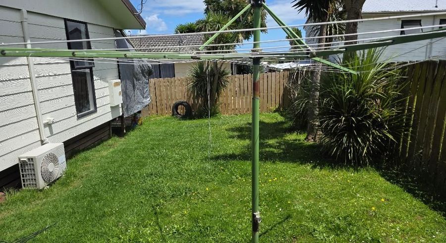  at 2/162 Finlayson Avenue, Clendon Park, Manukau City, Auckland