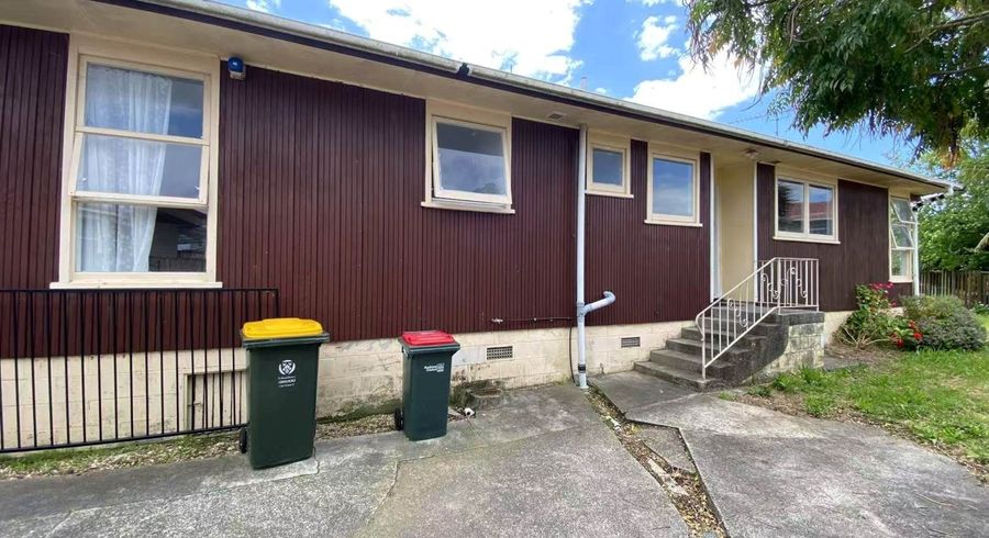  at 17 Cheam Place, Pakuranga Heights, Manukau City, Auckland