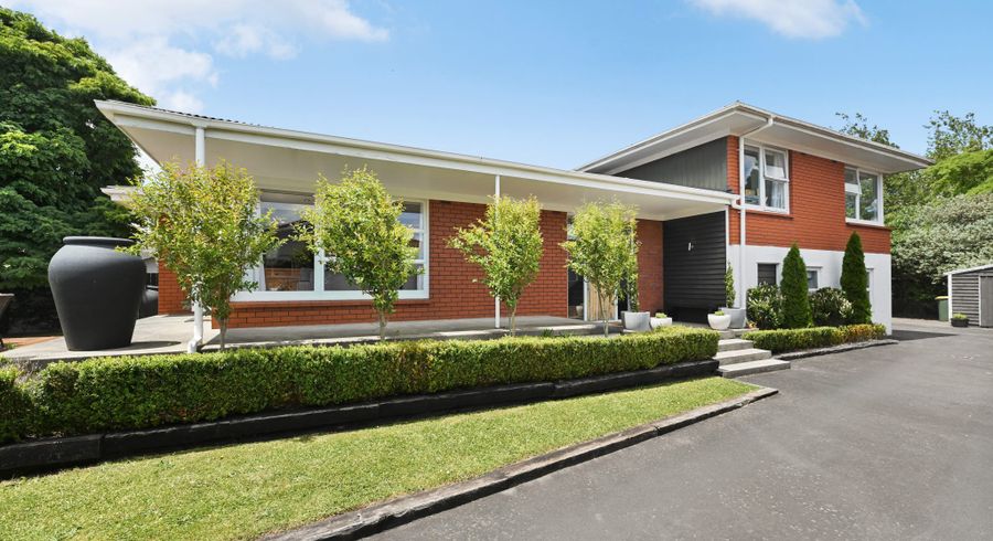  at 9 Samuel Place, Queenwood, Hamilton