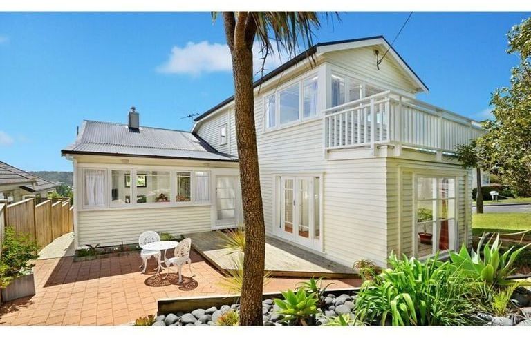  at 328A Glenfield Road, Glenfield, North Shore City, Auckland