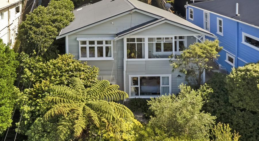  at 35 Kainui Road, Hataitai, Wellington