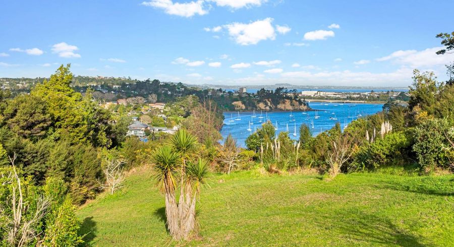  at 1 Buckleys Track, Paremoremo, North Shore City, Auckland