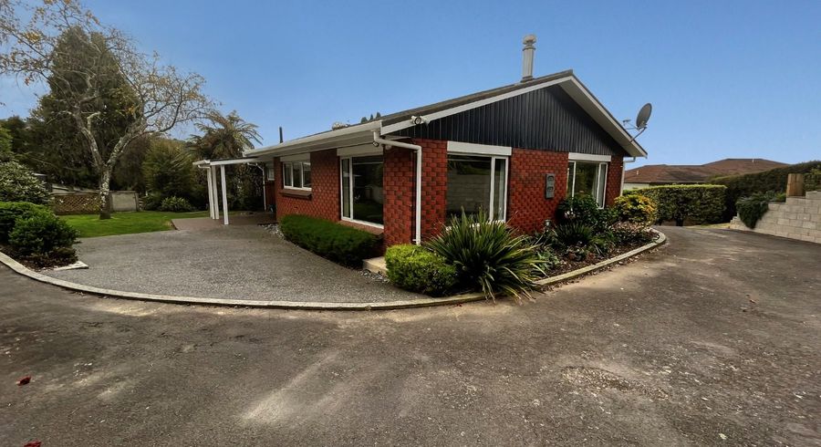  at 2/13 Scenic Heights, Acacia Bay, Taupō
