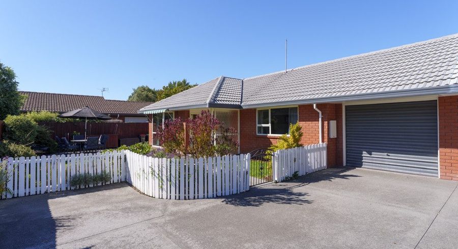  at 2/37 Tivoli Place, Bishopdale, Christchurch City, Canterbury