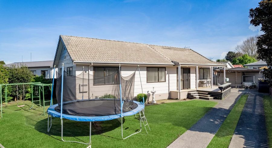  at 10 Kentucky Crescent, Nawton, Hamilton