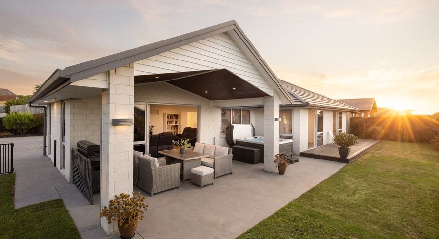  at 21 Brywood Rise, Flagstaff, Hamilton