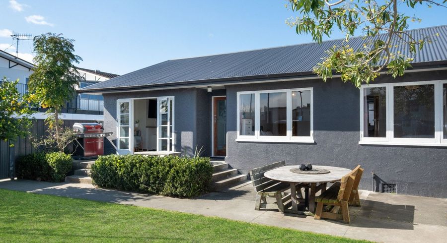  at 6 Lee Road, Taradale, Napier