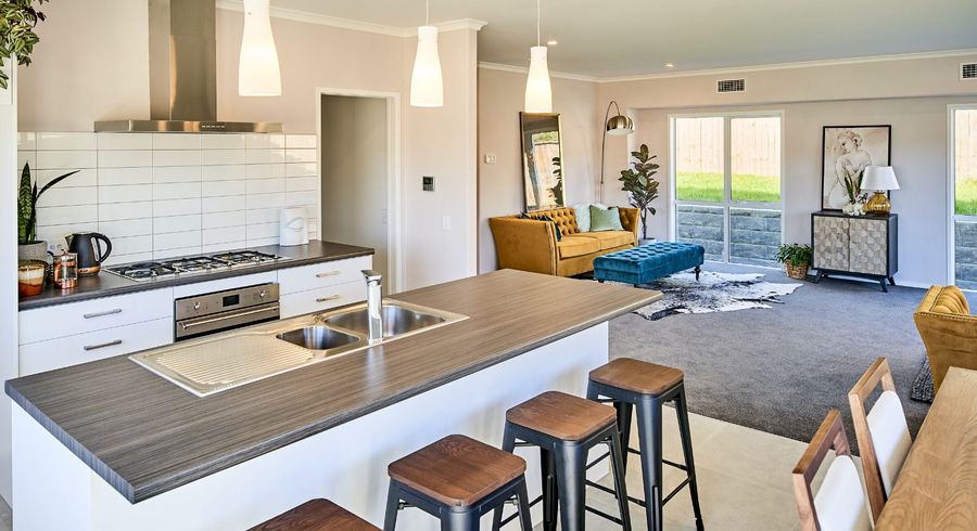  at 113 Queen Charlotte Drive, Aotea, Porirua, Wellington