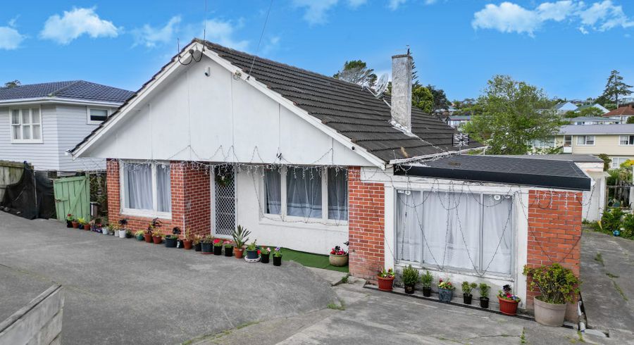  at 9 Shoreham Street, Avondale, Auckland