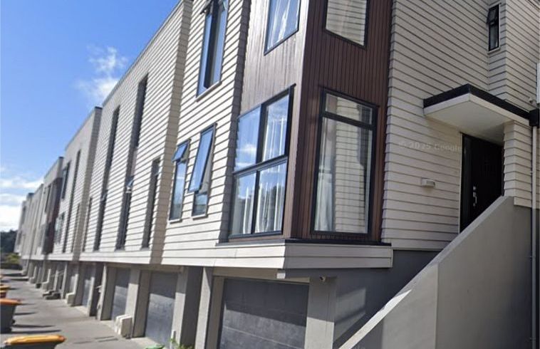  at 27 Lemon Tree Lane, Flat Bush, Manukau City, Auckland