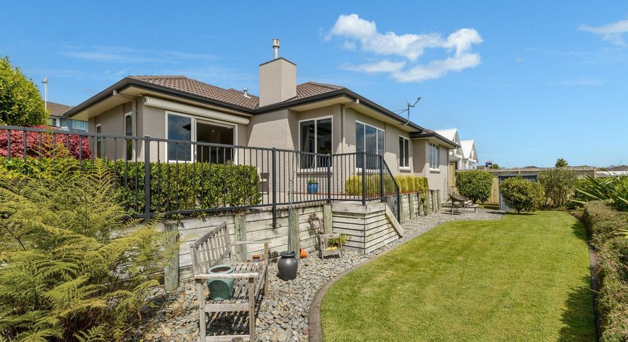  at 11 Broadwater Close, Pyes Pa, Tauranga