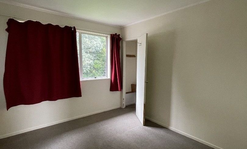 at 28 Hinton Place, Weymouth, Manukau City, Auckland