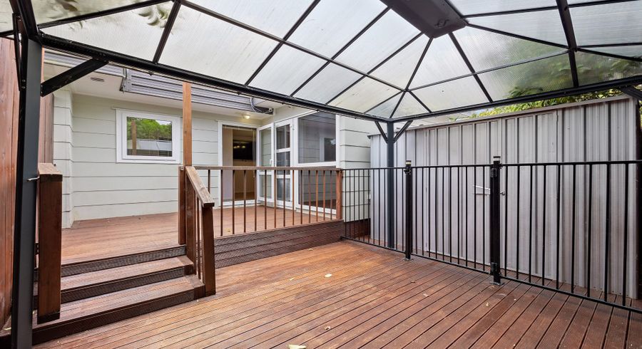  at 2/11 Alcock Street, Mount Wellington, Auckland