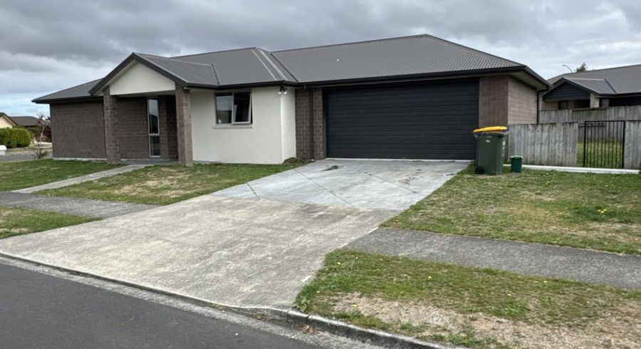  at 8 Waltham Place, Rototuna, Hamilton, Waikato