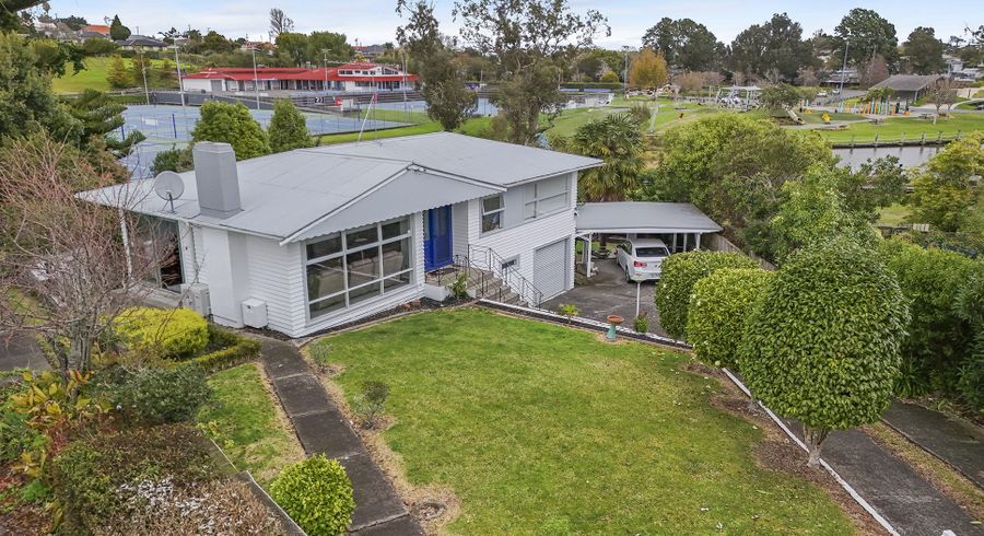  at 1 Kingsway Crescent, Forest Lake, Hamilton, Waikato