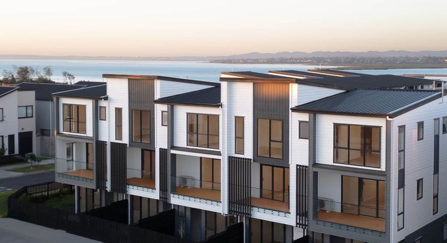  at 8/10 Scott Road, Hobsonville, Waitakere City, Auckland