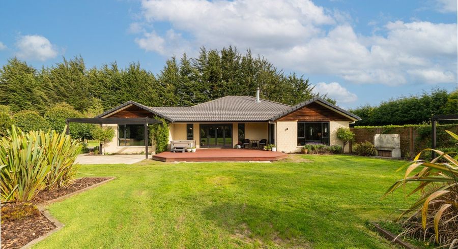  at 40 Matua Grove, Otatara