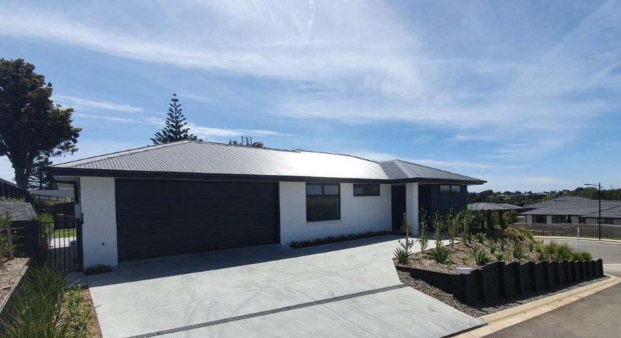  at 2 Western Rise, Hurworth, New Plymouth
