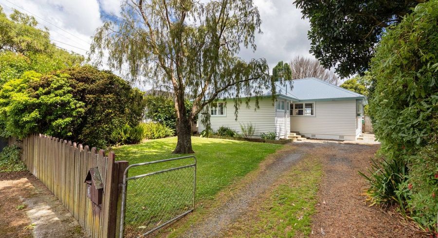  at 8 Davis Crescent, Elderslea, Upper Hutt, Wellington
