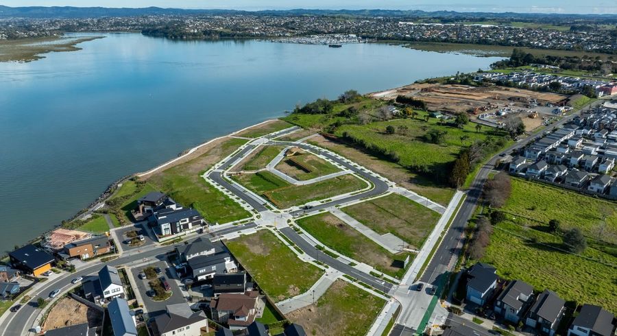  at 25 Harbourside Parade, Hobsonville, Waitakere City, Auckland