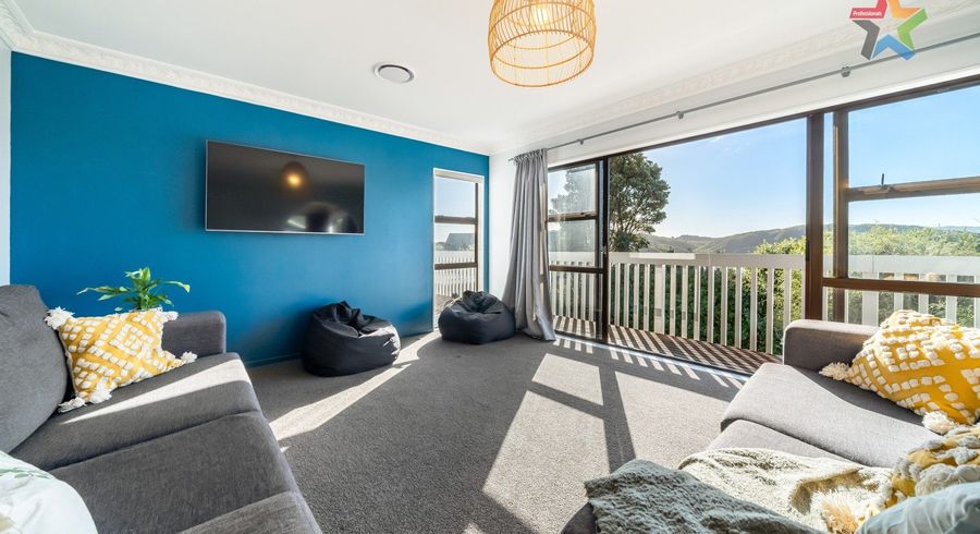  at 90 Tweed Road, Papakowhai, Porirua