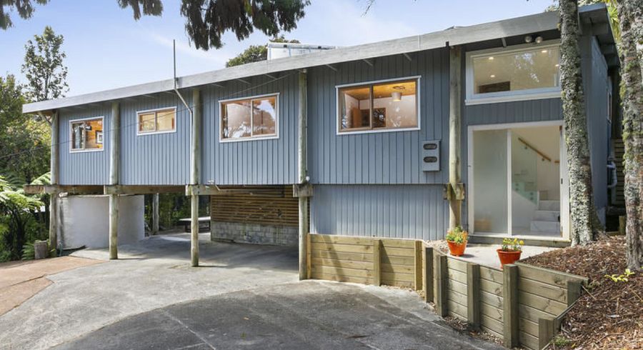  at 114 Mountain Road, Henderson Valley, Auckland