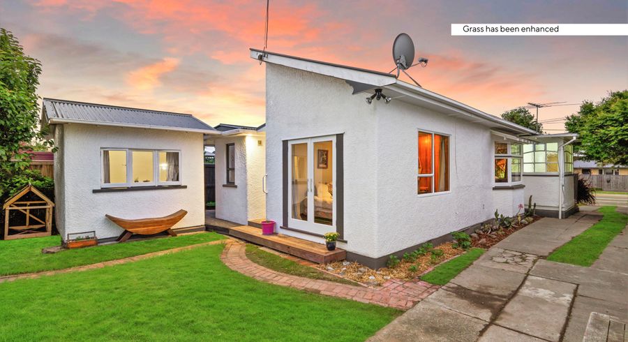  at 18 Milton Street, Somerfield, Christchurch