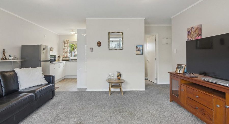  at 4/43 Anzac Road, Browns Bay, North Shore City, Auckland