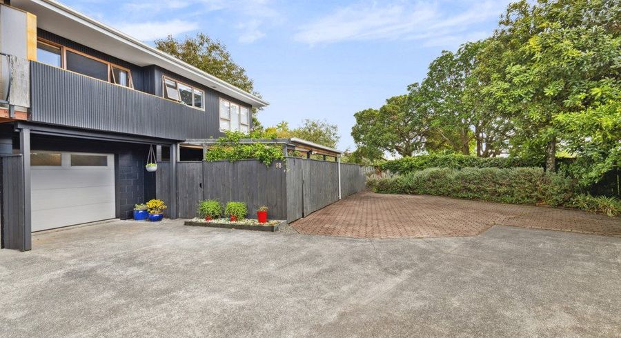  at 2/9 Feltwell Place, Mangere Bridge, Manukau City, Auckland