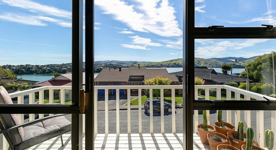  at 11 Leeward Drive, Whitby, Porirua