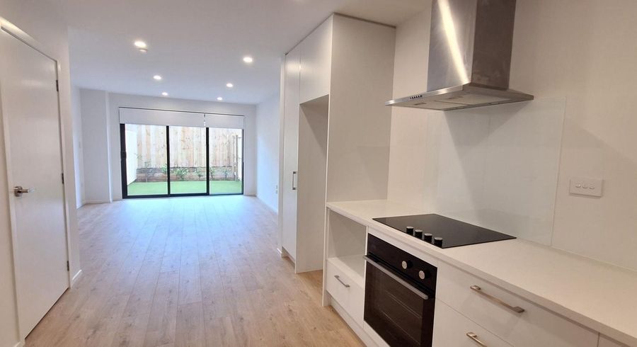  at 5/83 Ruawai Road , Mount Wellington, Auckland City, Auckland