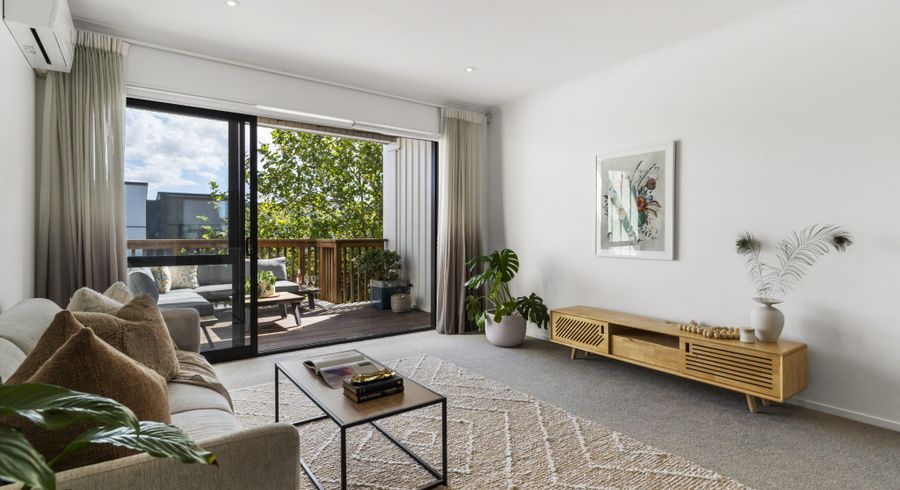  at 4 Torea Tai Road, Hobsonville, Waitakere City, Auckland