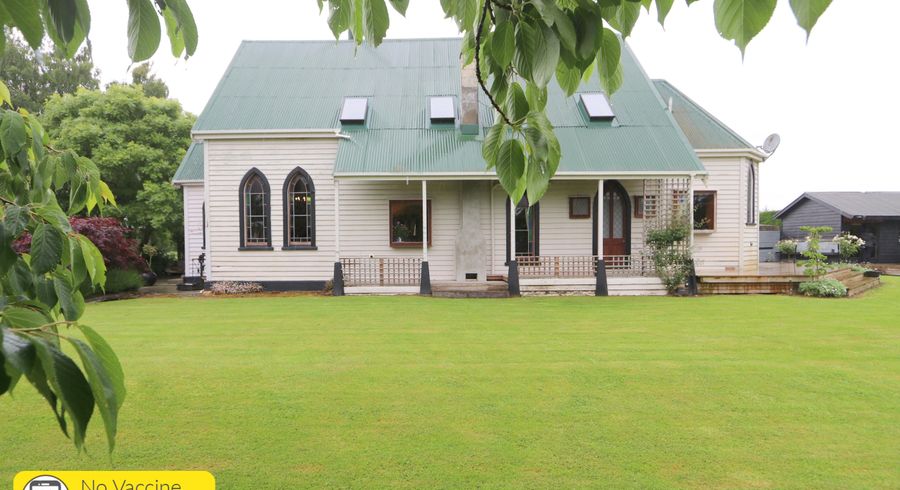  at 6 Servia Street, Centre Bush, Winton