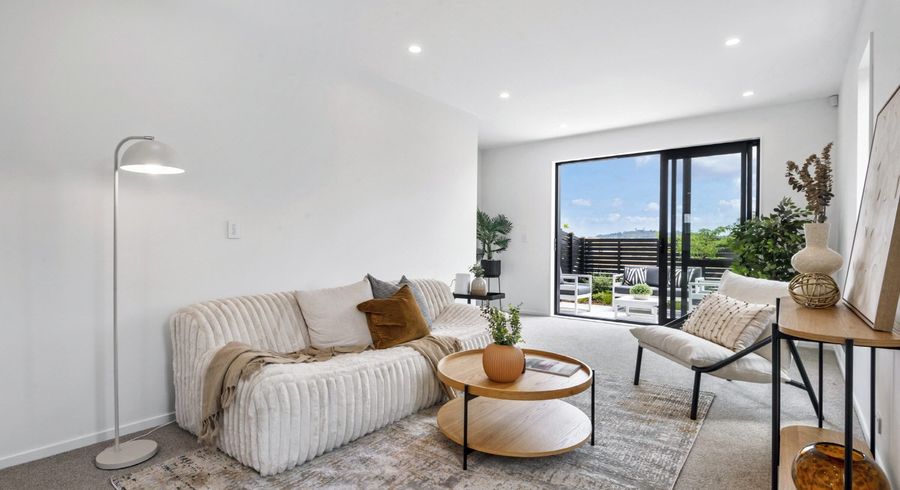  at 9 Karamu Road, Flat Bush, Manukau City, Auckland