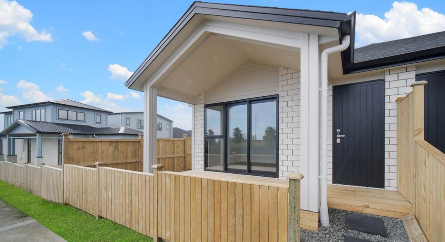  at 6 Rorotu Avenue, Karaka, Papakura