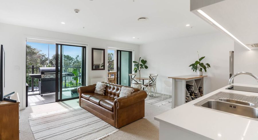  at 101/8 Waikumete Road, Glen Eden, Auckland