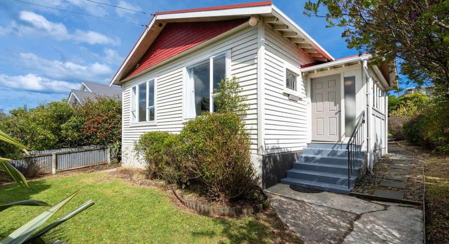  at 6 Traquair Street, Corstorphine, Dunedin, Otago