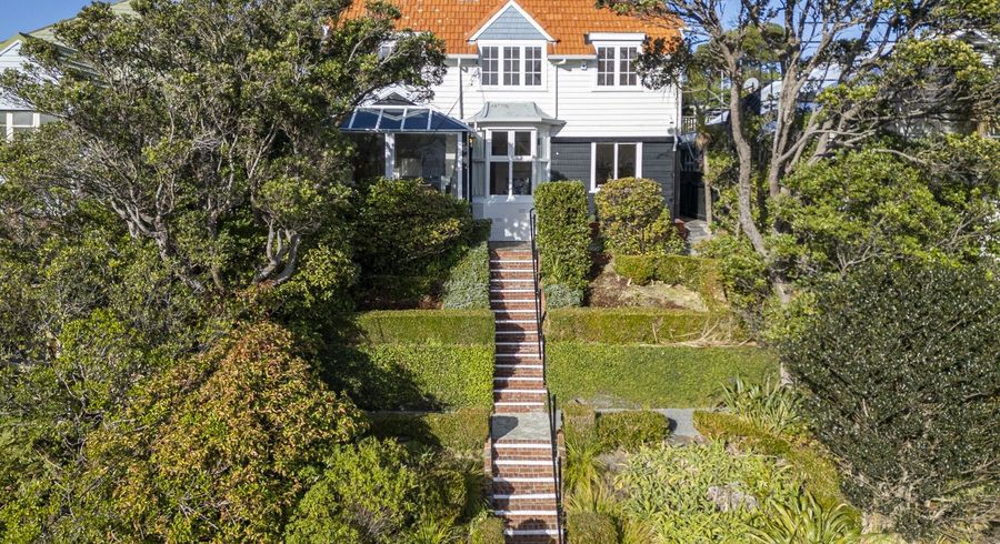  at 39 Fairview Crescent, Kelburn, Wellington