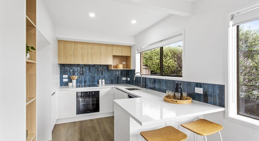  at 27B Galloway Crescent, Farm Cove, Manukau City, Auckland