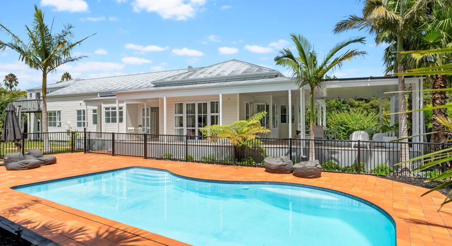  at 27 Almond Grove, Greenhithe, North Shore City, Auckland