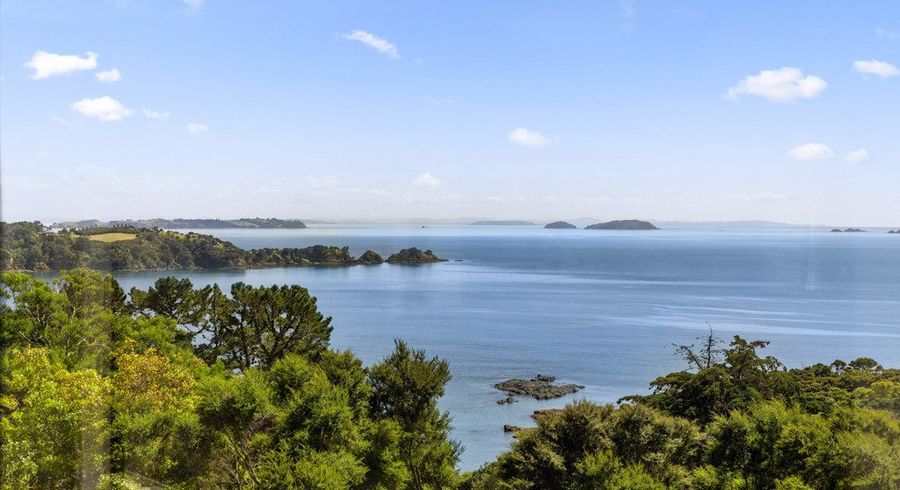  at 93 Queens Dr, Oneroa, Waiheke Island, Auckland