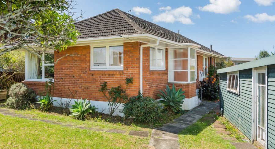  at 1/33 Lake Pupuke Drive, Takapuna, North Shore City, Auckland