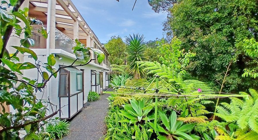  at 9 Saddleback Rise, Murrays Bay, Auckland