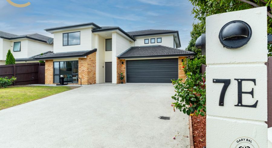  at 7E Boeing Place, Goodwood Heights, Auckland