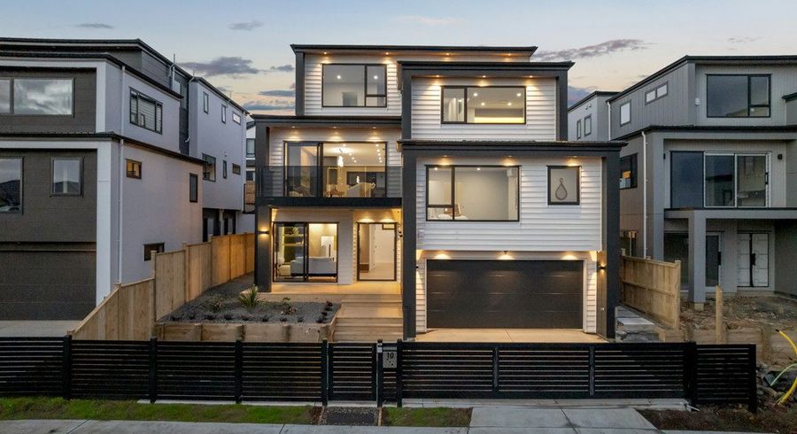  at 10 Mill Hill Close, Flat Bush, Manukau City, Auckland