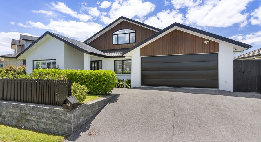  at 6 Nola Dawn Avenue, Papakura, Papakura