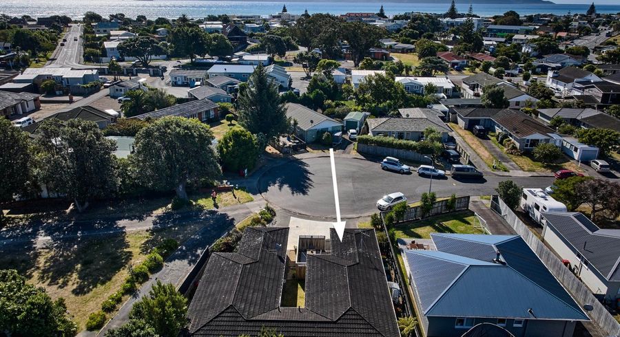  at 18 Anthony Grove, Paraparaumu Beach, Kapiti Coast, Wellington