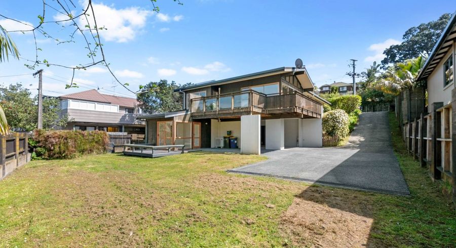  at 10 Commodore Parry Road, Castor Bay, North Shore City, Auckland
